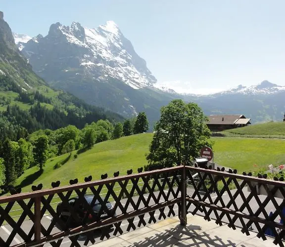 布卢姆里赛浦酒店 酒店 2*