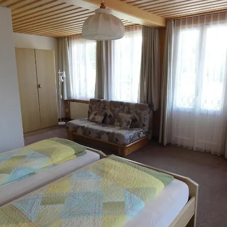 Hotel Bluemlisalp 2*