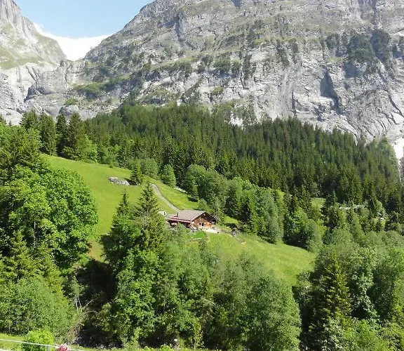 Bluemlisalp Hotel 2*